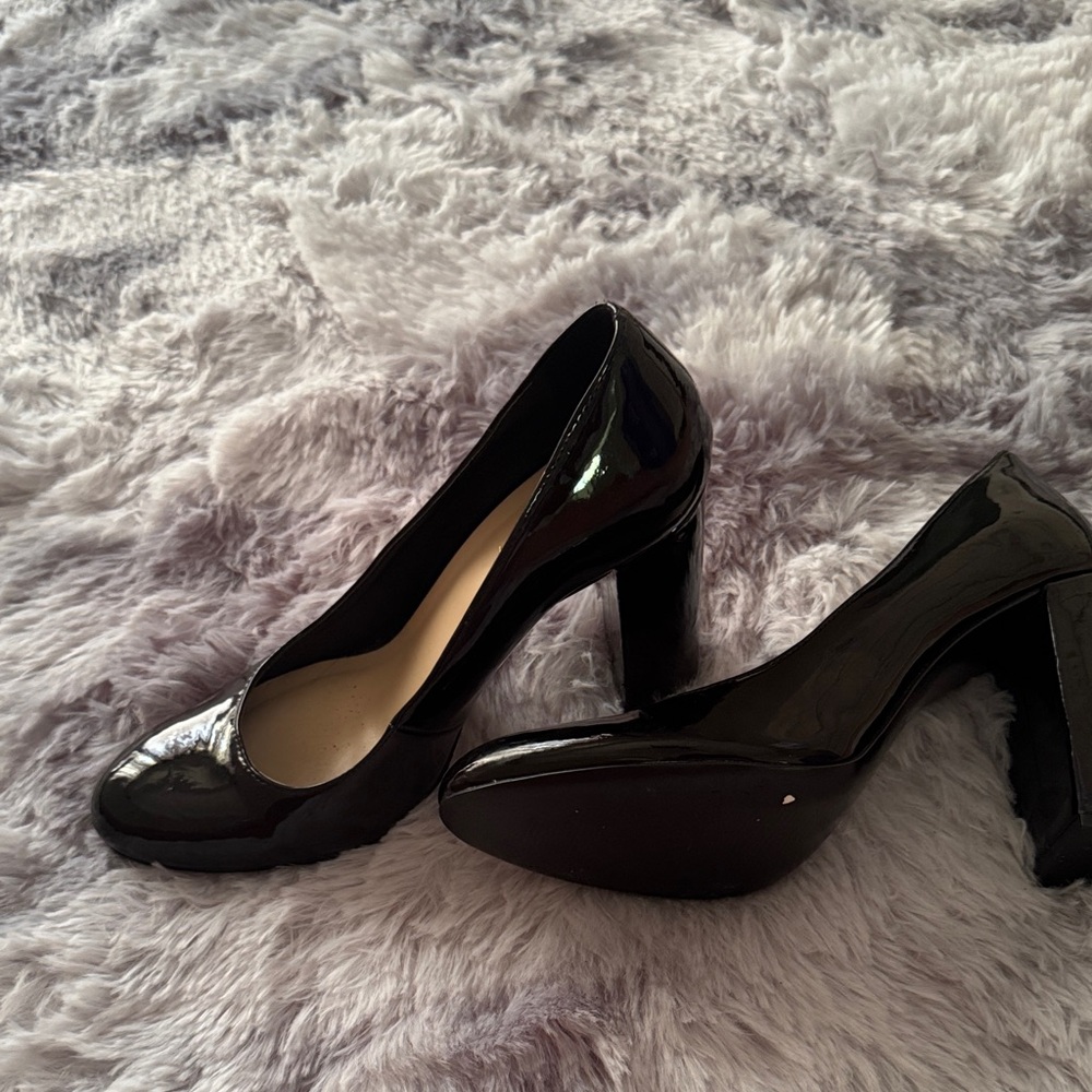 Nine West Glossy Black Heels